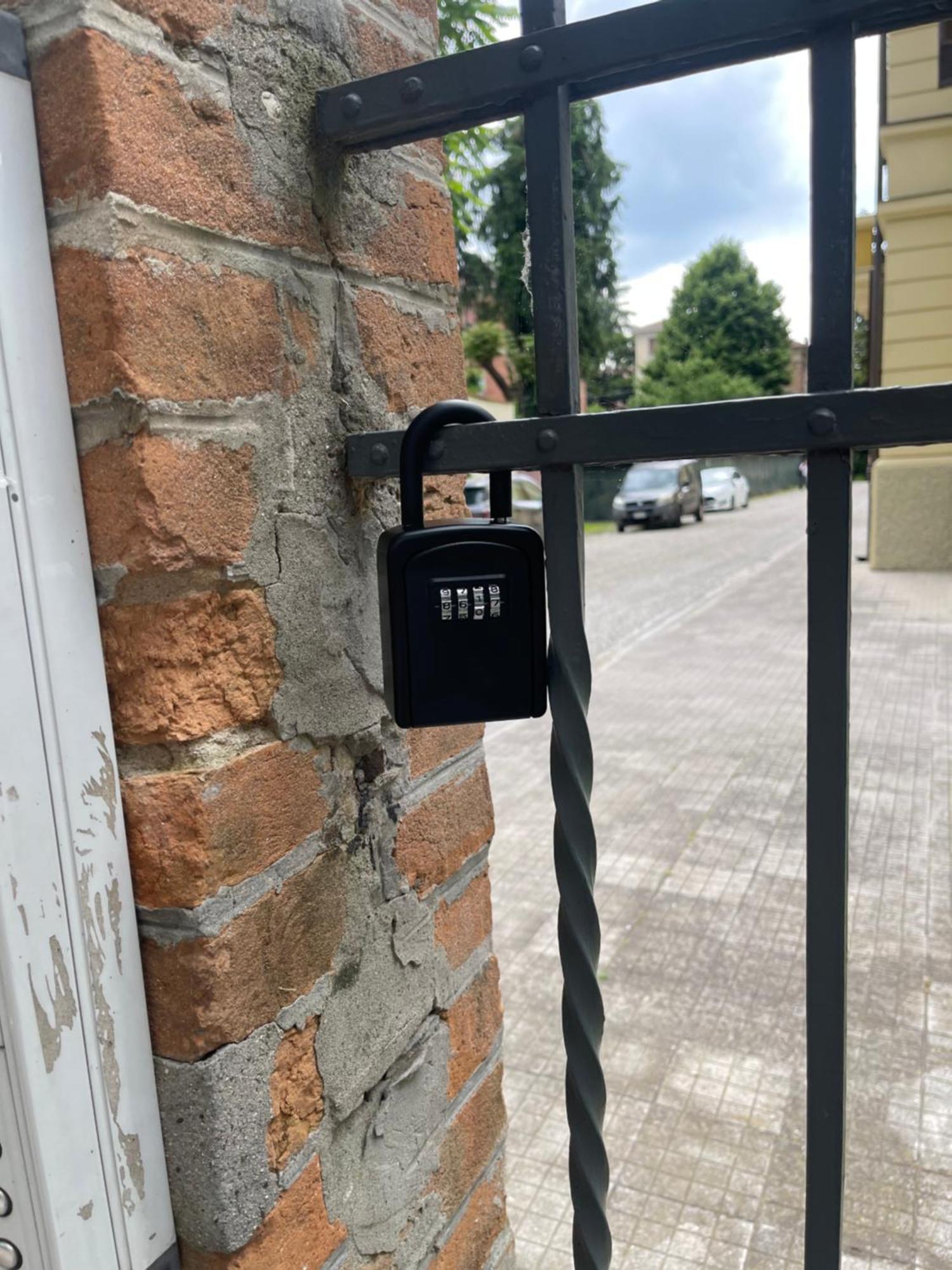 Appartamento Moderno La Dolce Vita Reggio Emilia Exteriör bild